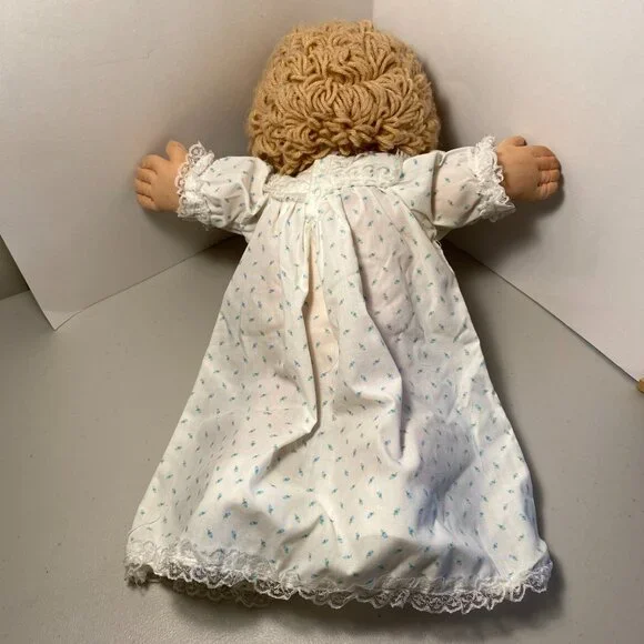1983 Cabbage Patch Kids Doll Green Eyes Short Curly Blonde Hair CPK Outfit+Shoes - Picture 2 of 15